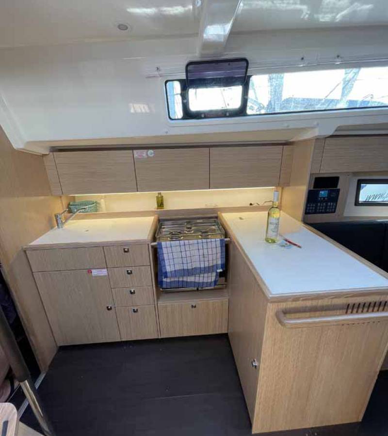 Bavaria C38, Selene | Noleggio di Yacht Croazia