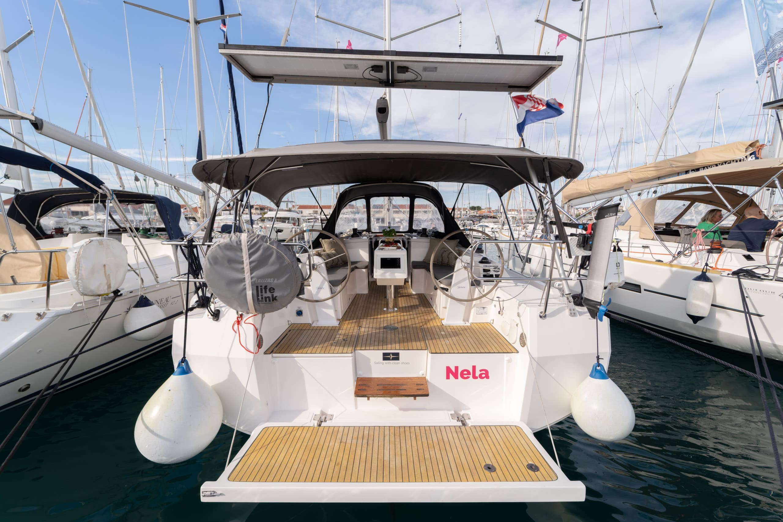 Bavaria C38, Nela | Yacht Charter Croatia