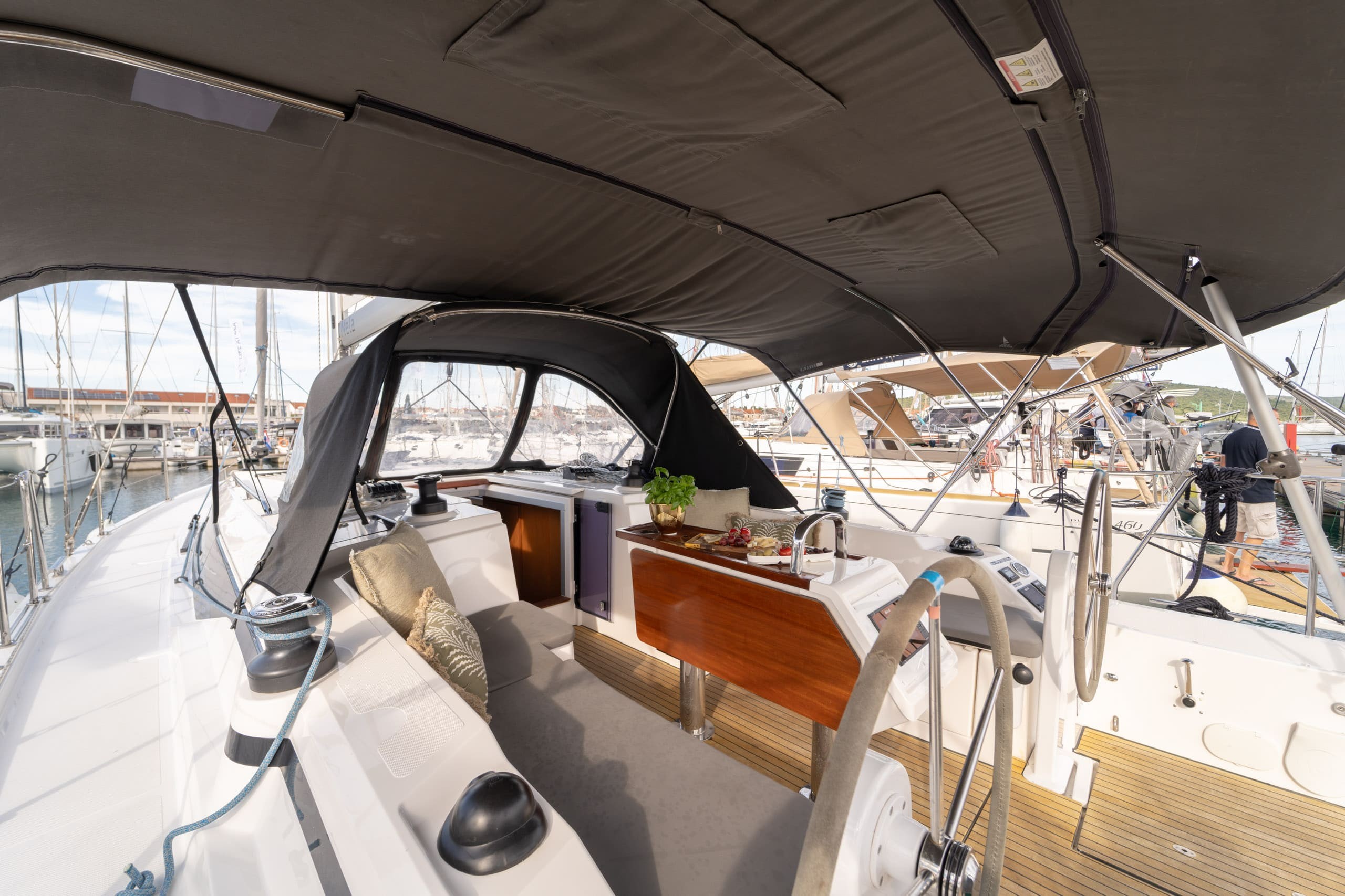 Bavaria C38, Nela | Yacht Charter Croatia