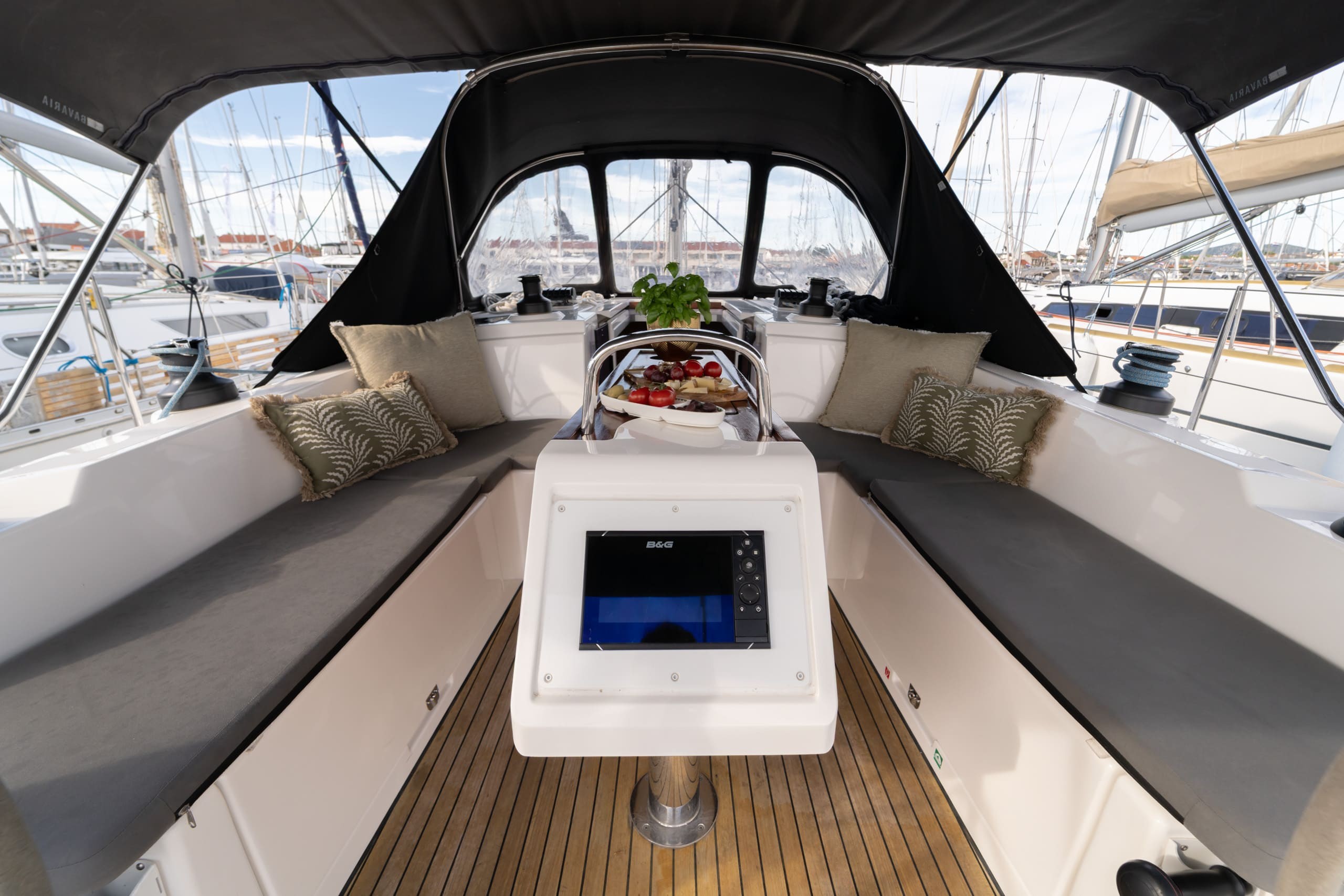 Bavaria C38, Nela | Yacht Charter Croatia
