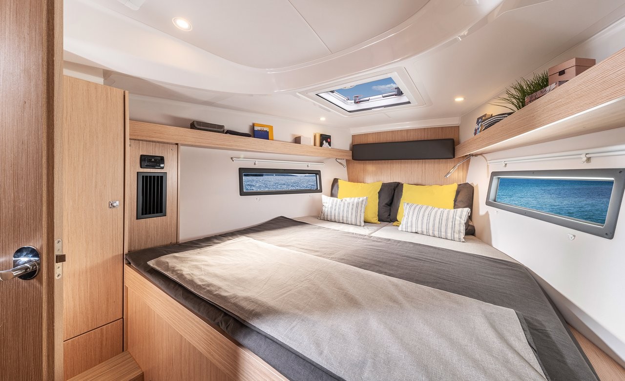 Bavaria C38, Alegria | Yacht Charter Croatia