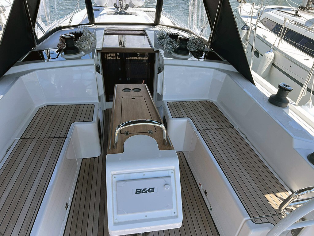 Bavaria C38, Moya | Noleggio di Yacht Croazia