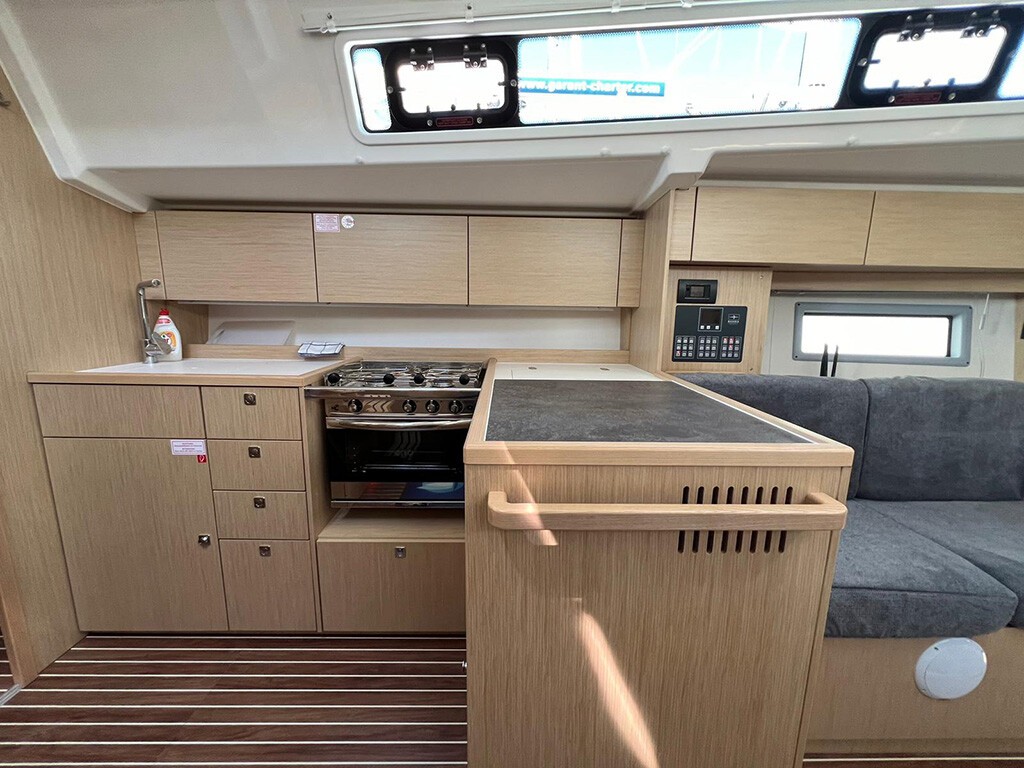 Bavaria C38, Moya | Noleggio di Yacht Croazia