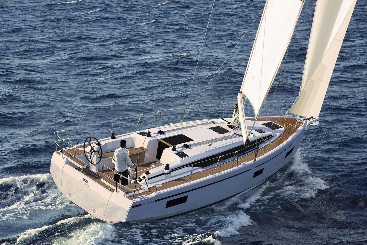 Bavaria C38, Freya | Yachtcharter Kroatien