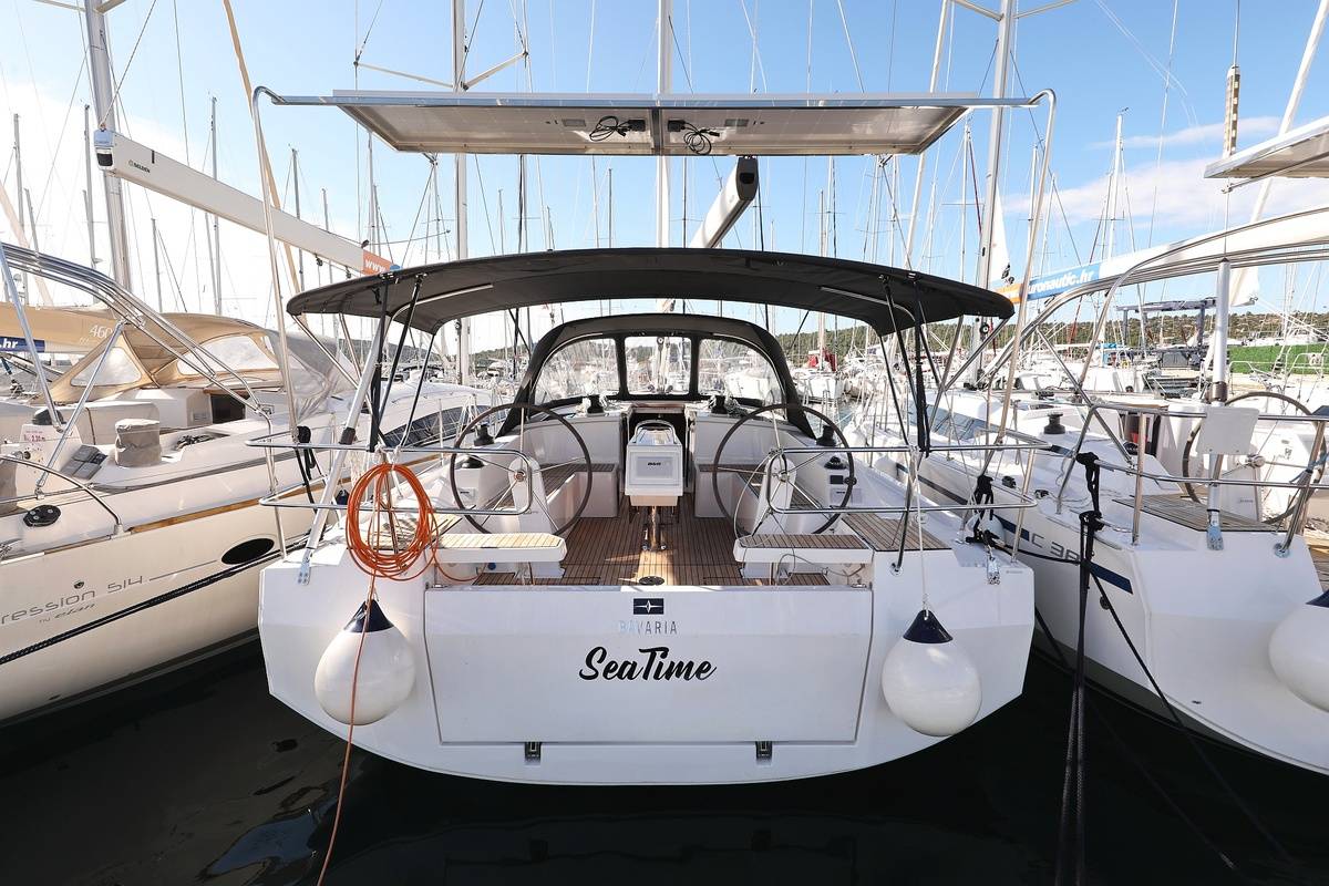 Bavaria C42, SeaTime | Noleggio di Yacht Croazia