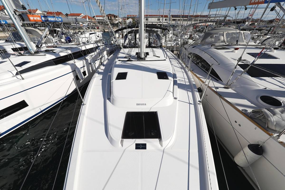 Bavaria C42, SeaTime | Noleggio di Yacht Croazia
