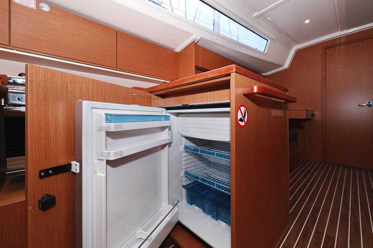 Bavaria C42, SeaTime | Noleggio di Yacht Croazia