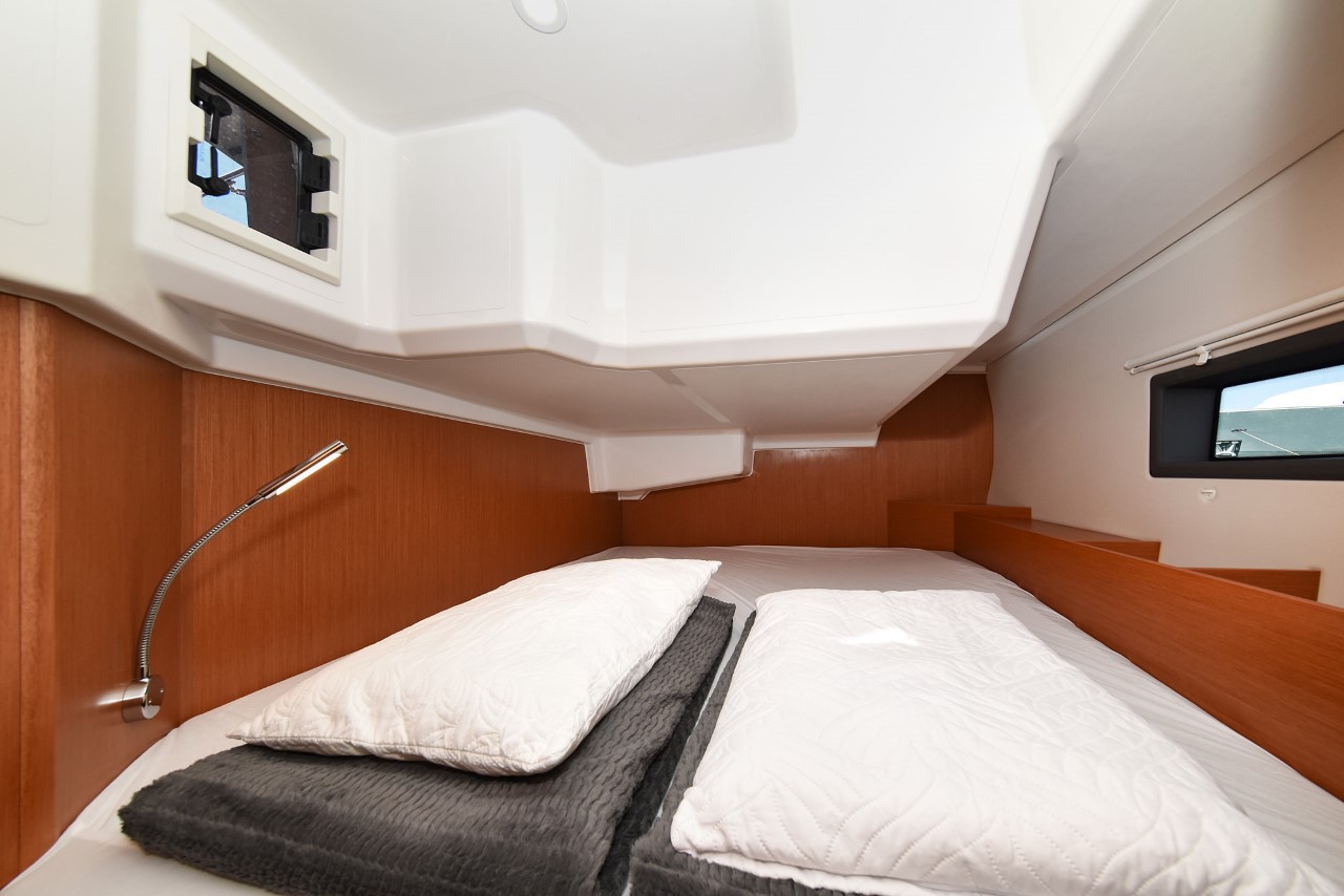 Bavaria C42, Dna | Yachtcharter Kroatien