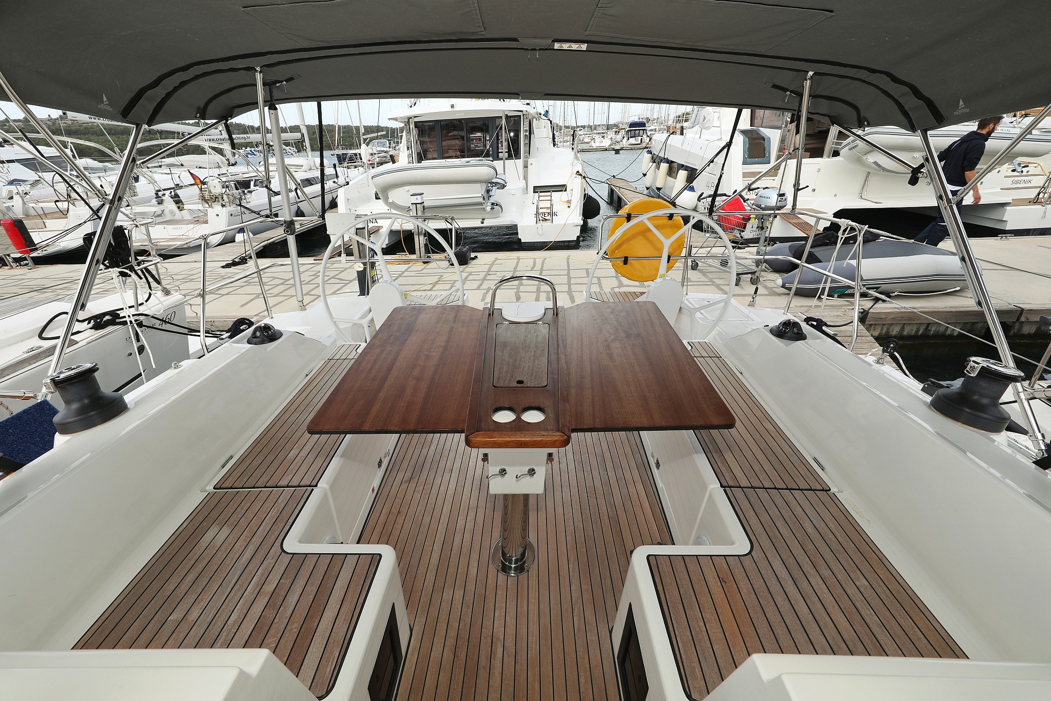 Bavaria C42, Levente | Yachtcharter Kroatien