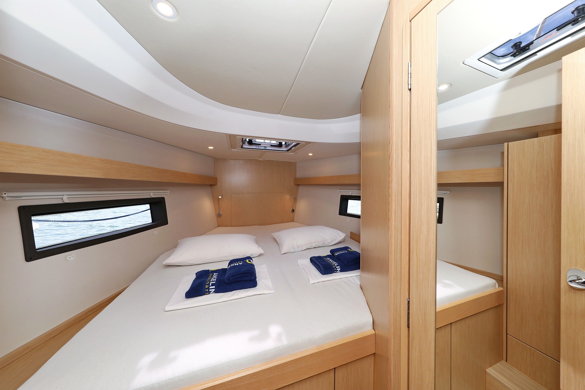 Bavaria C42, Levente | Yachtcharter Kroatien