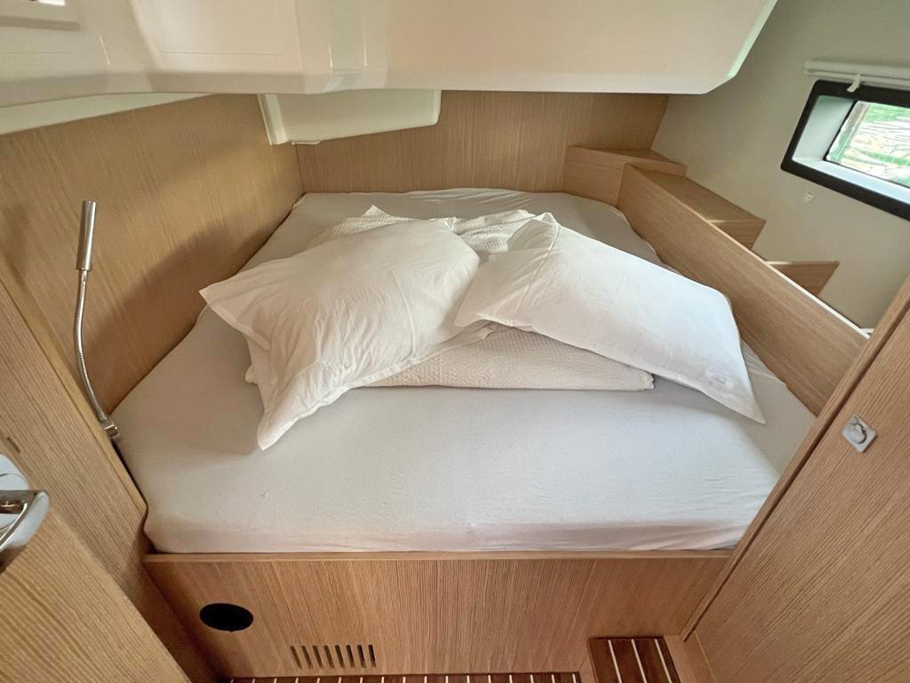 Bavaria C42, Palma | Yachtcharter Kroatien
