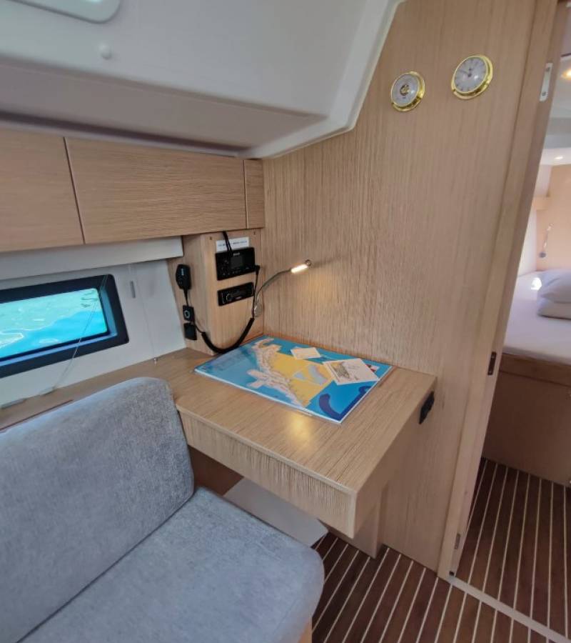 Bavaria C42, Gala | Yacht Charter Croatia
