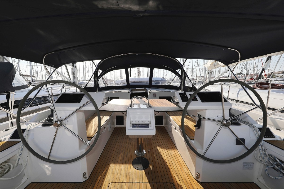 Bavaria C45 Holiday, Bella | Yacht Charter Croatia