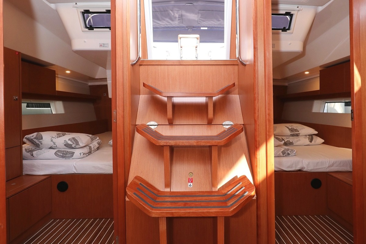 Bavaria C45 Holiday, Bella | Yacht Charter Croatia