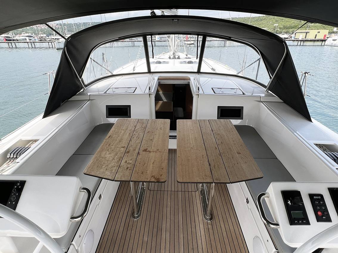 Bavaria C45 Style, Sunny | Yacht Charter Croatia