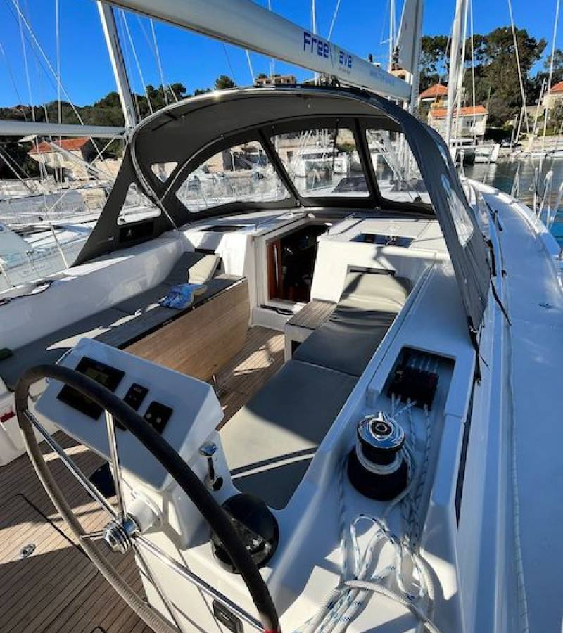 Bavaria C45, Brunello | Yacht Charter Croatia
