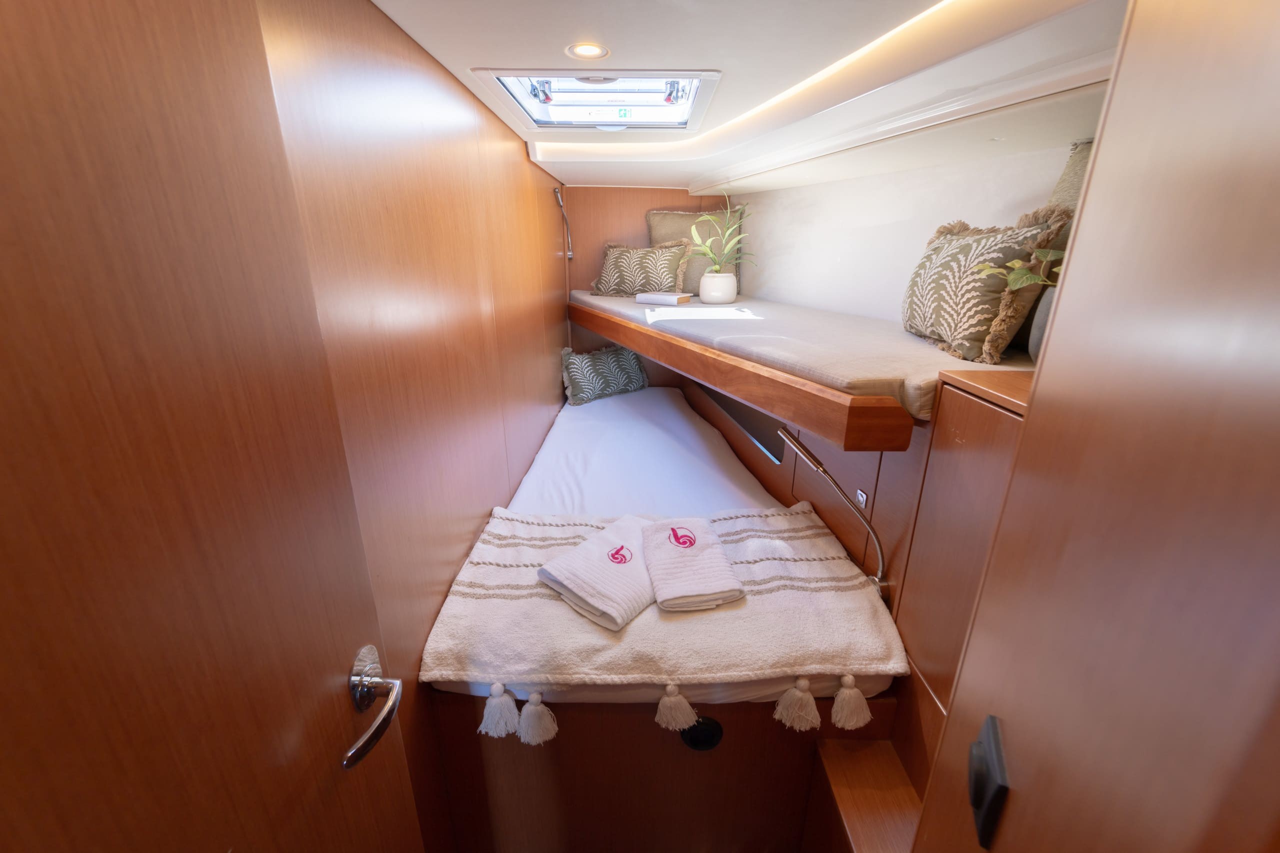 Bavaria C45, Calypso | Noleggio di Yacht Croazia