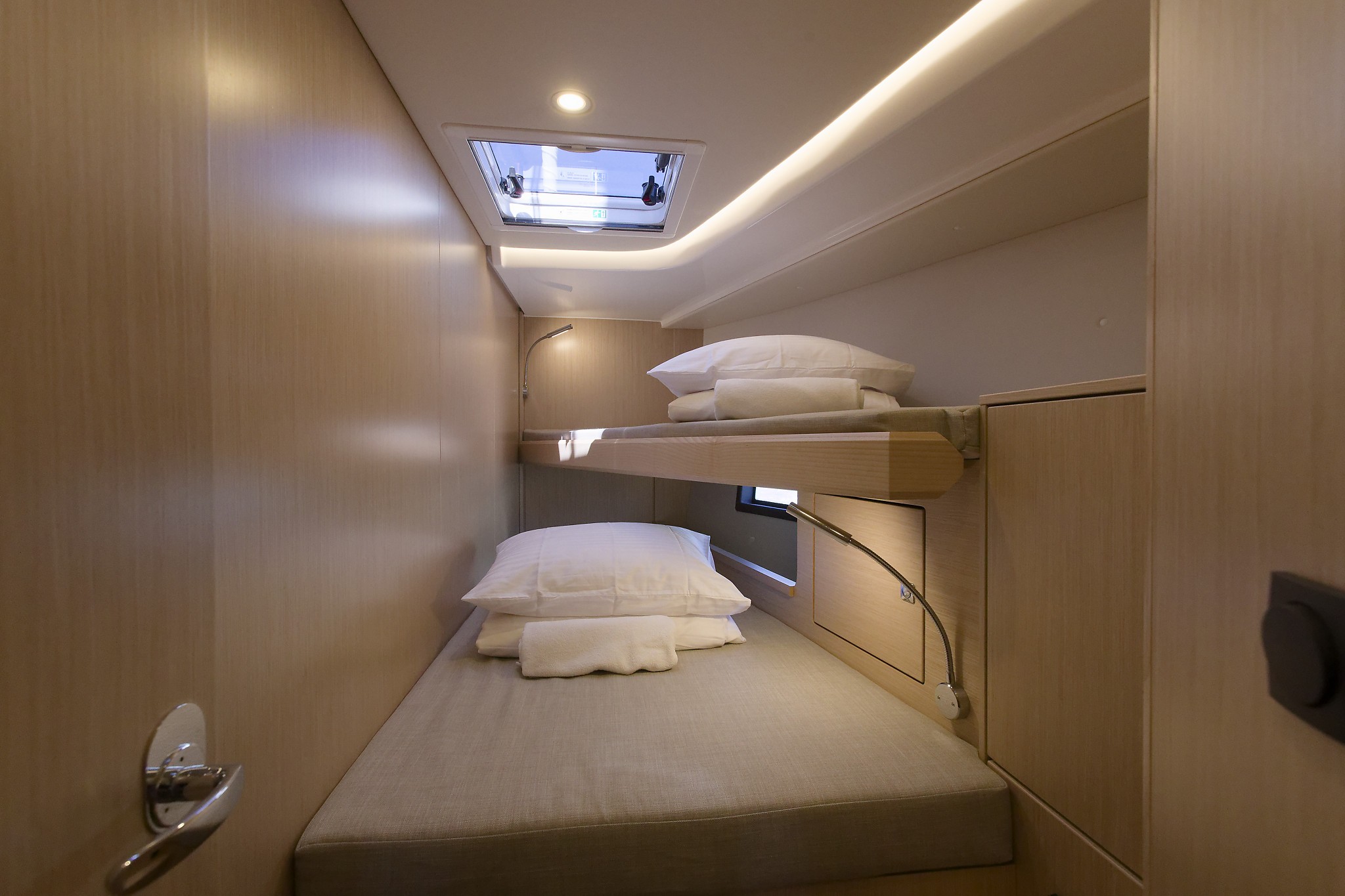 Bavaria C45, Manann II | Yacht Charter Croatia