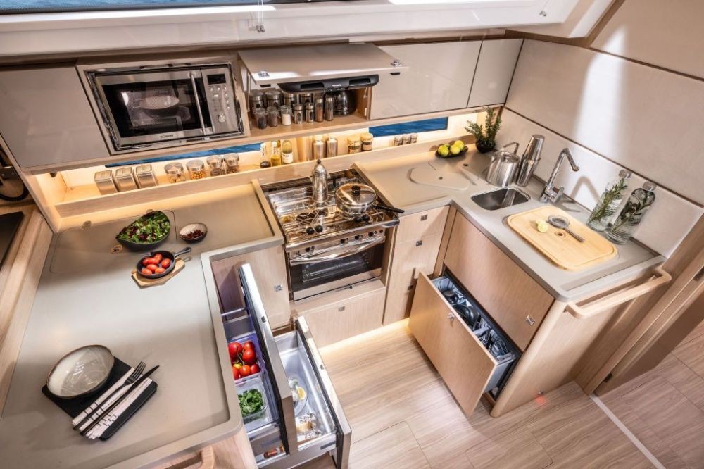 Bavaria C46 Ocean, Anjumi | Yacht Charter Croatia