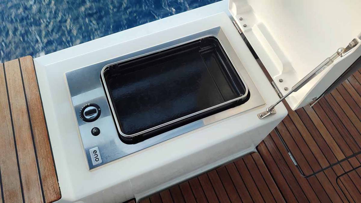Bavaria C46, Estinella | Yacht Charter Croatia
