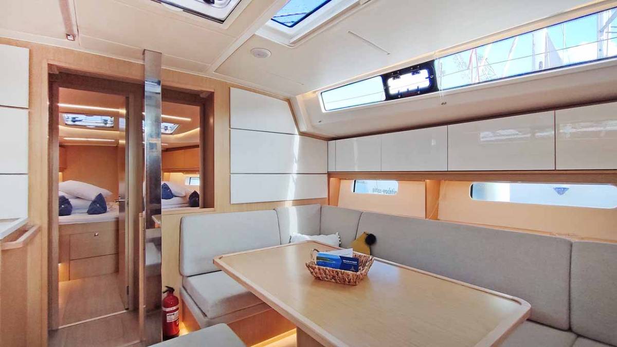 Bavaria C46, Estinella | Yacht Charter Croatia