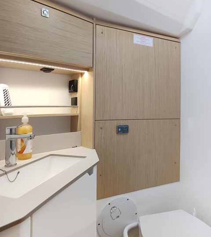 Bavaria C46, Estinella | Yacht Charter Croatia
