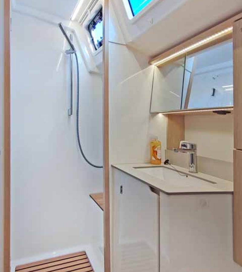 Bavaria C46, Estinella | Yacht Charter Croatia