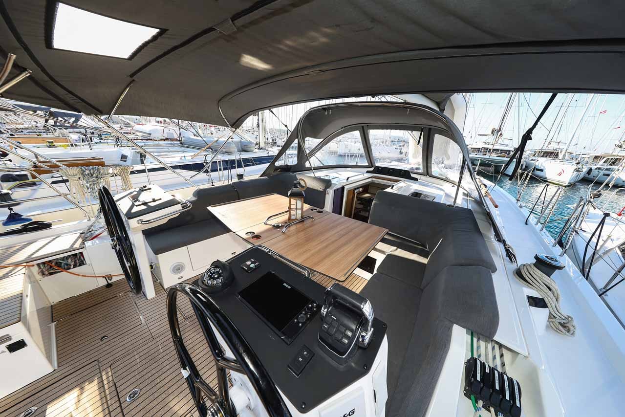Bavaria C46, Aquila | Yachtcharter Kroatien
