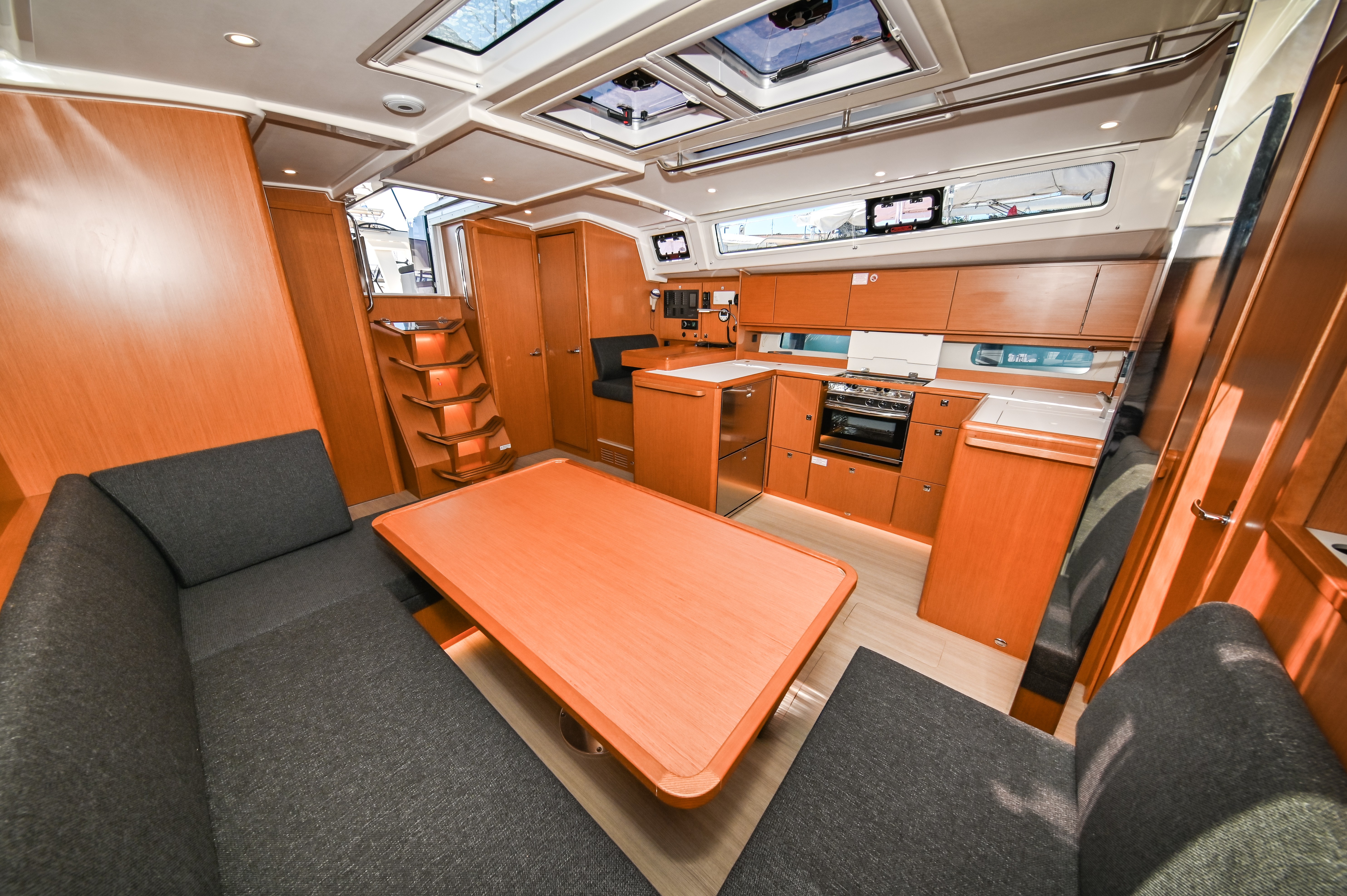 Bavaria C46, Bosun | Yacht Charter Croatia