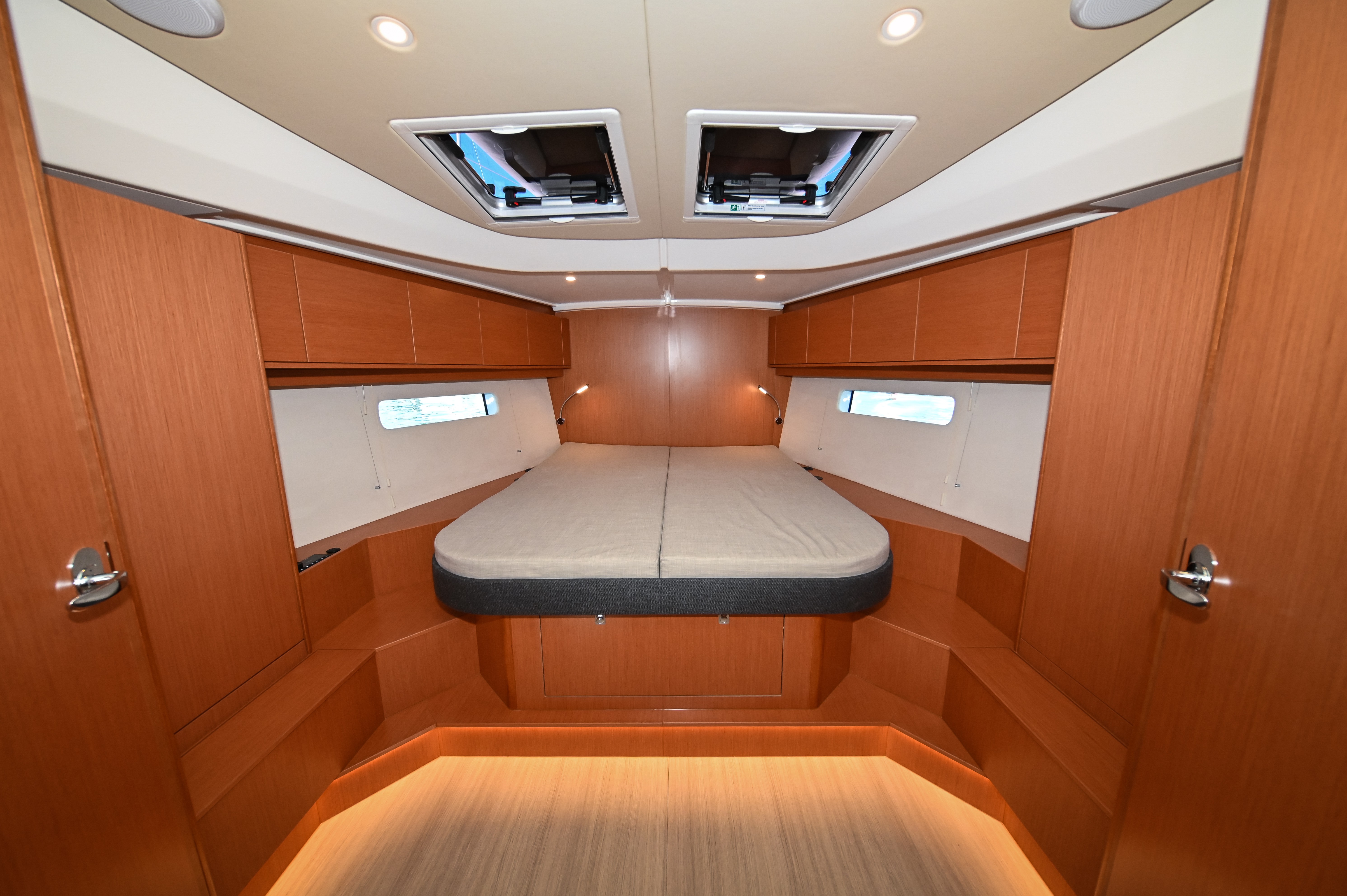 Bavaria C46, Bosun | Yacht Charter Croatia