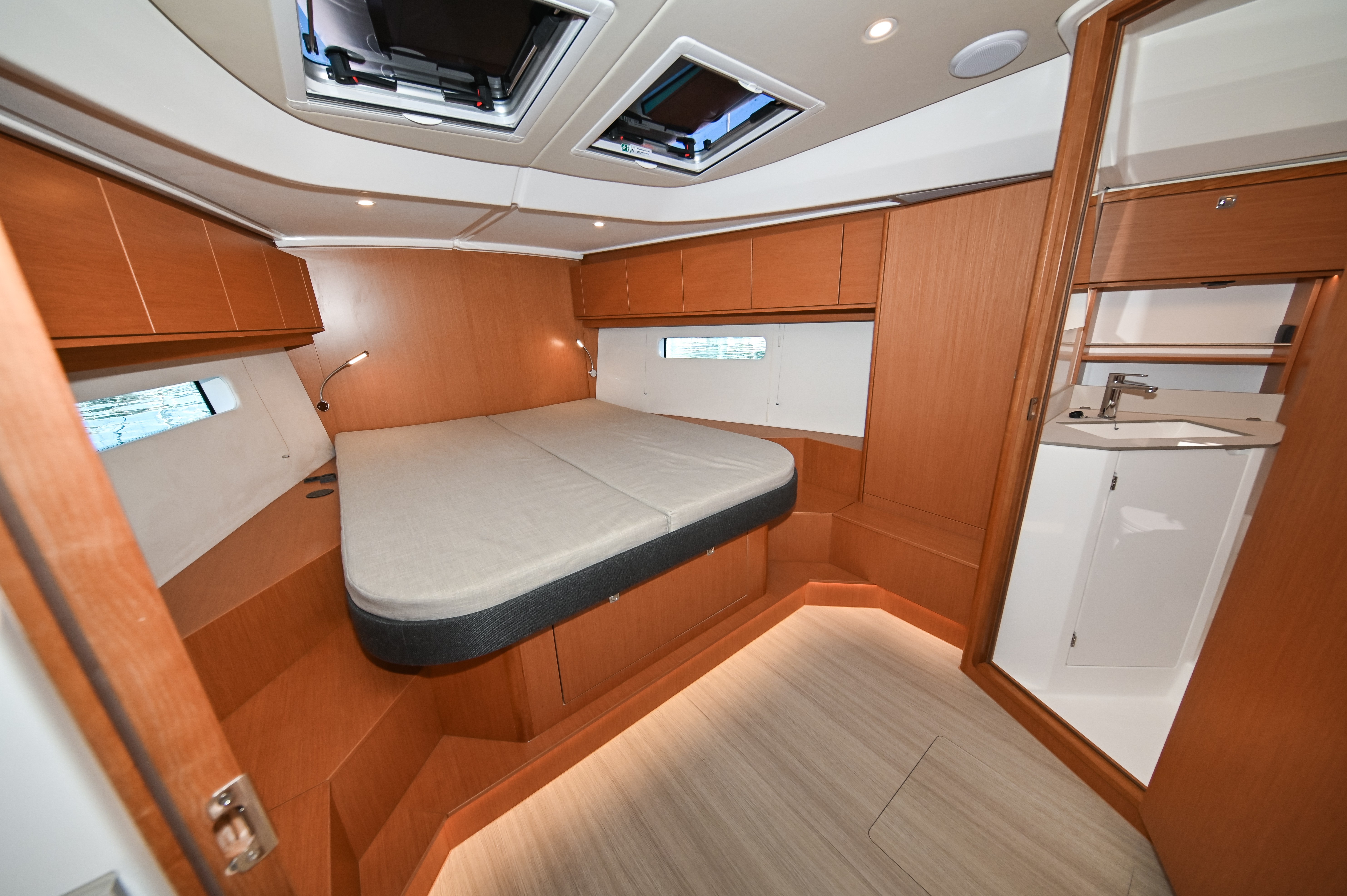 Bavaria C46, Bosun | Yacht Charter Croatia