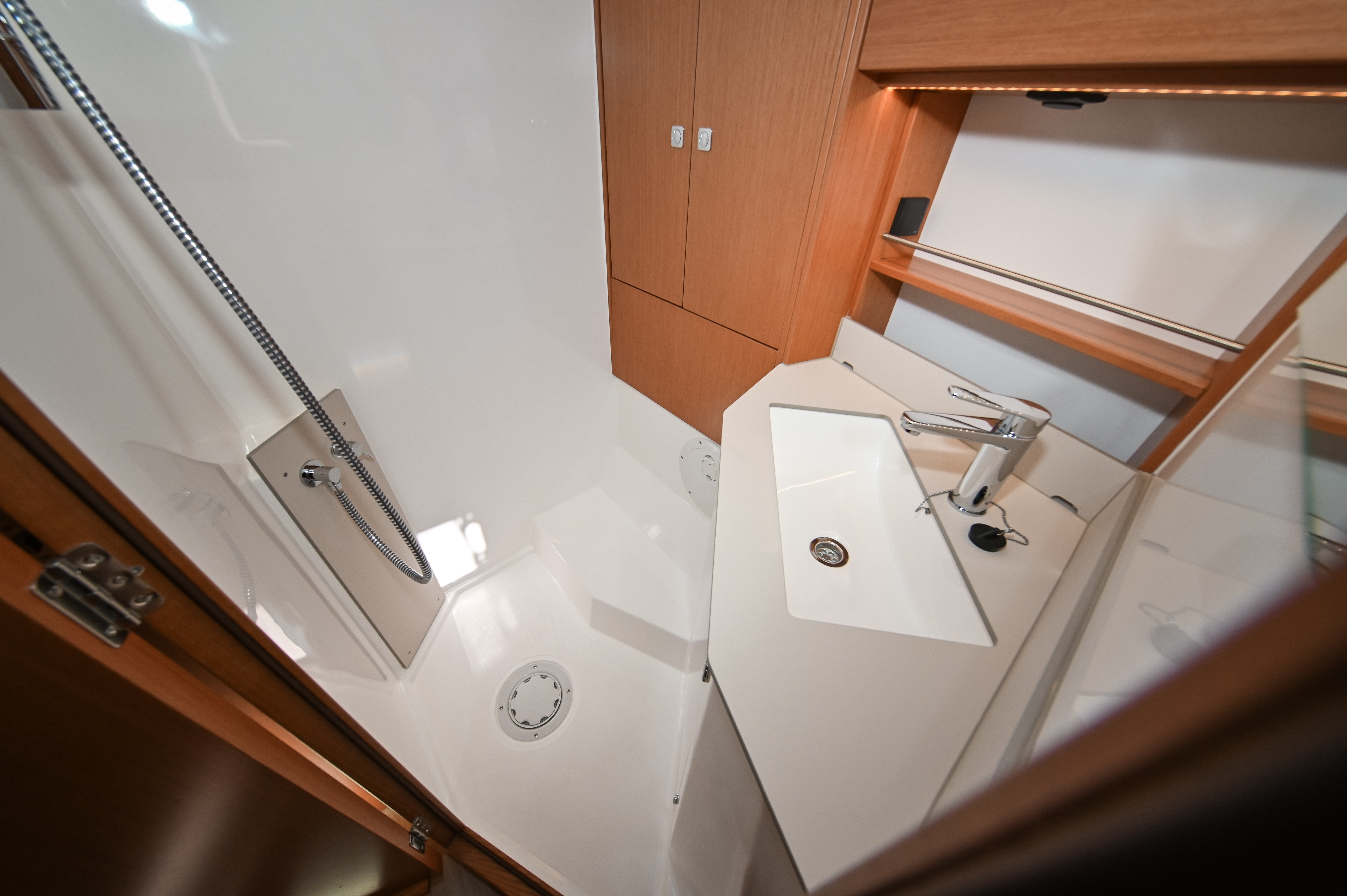 Bavaria C46, Bosun | Yacht Charter Croatia