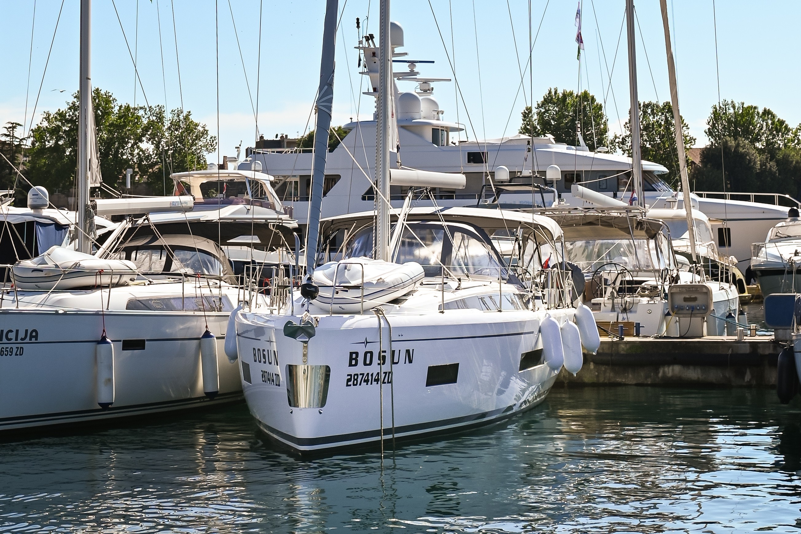 Bavaria C46, Bosun | Yacht Charter Croatia
