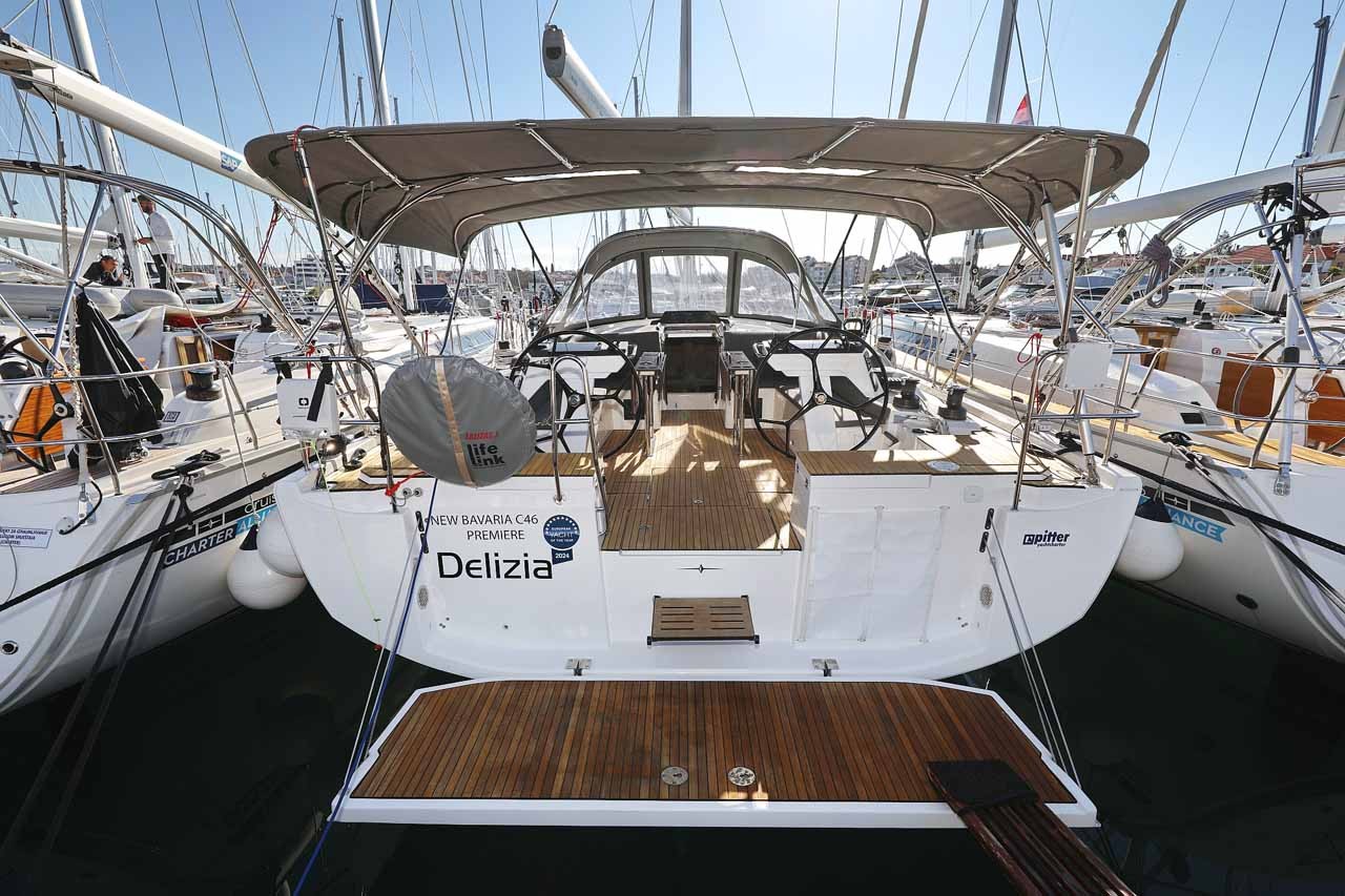 Bavaria C46, Delizia | Yacht Charter Croatia