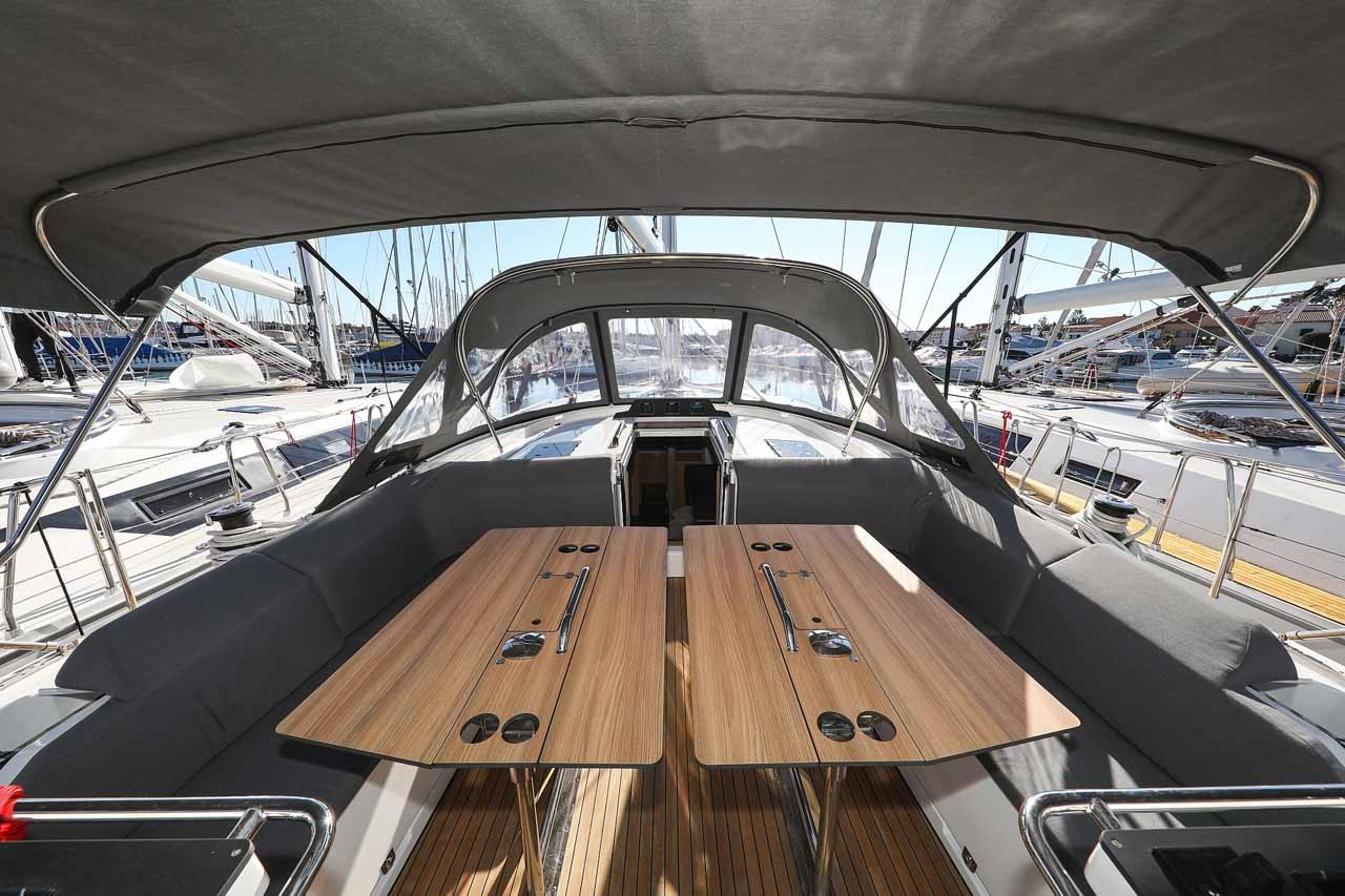 Bavaria C46, Delizia | Yacht Charter Croatia