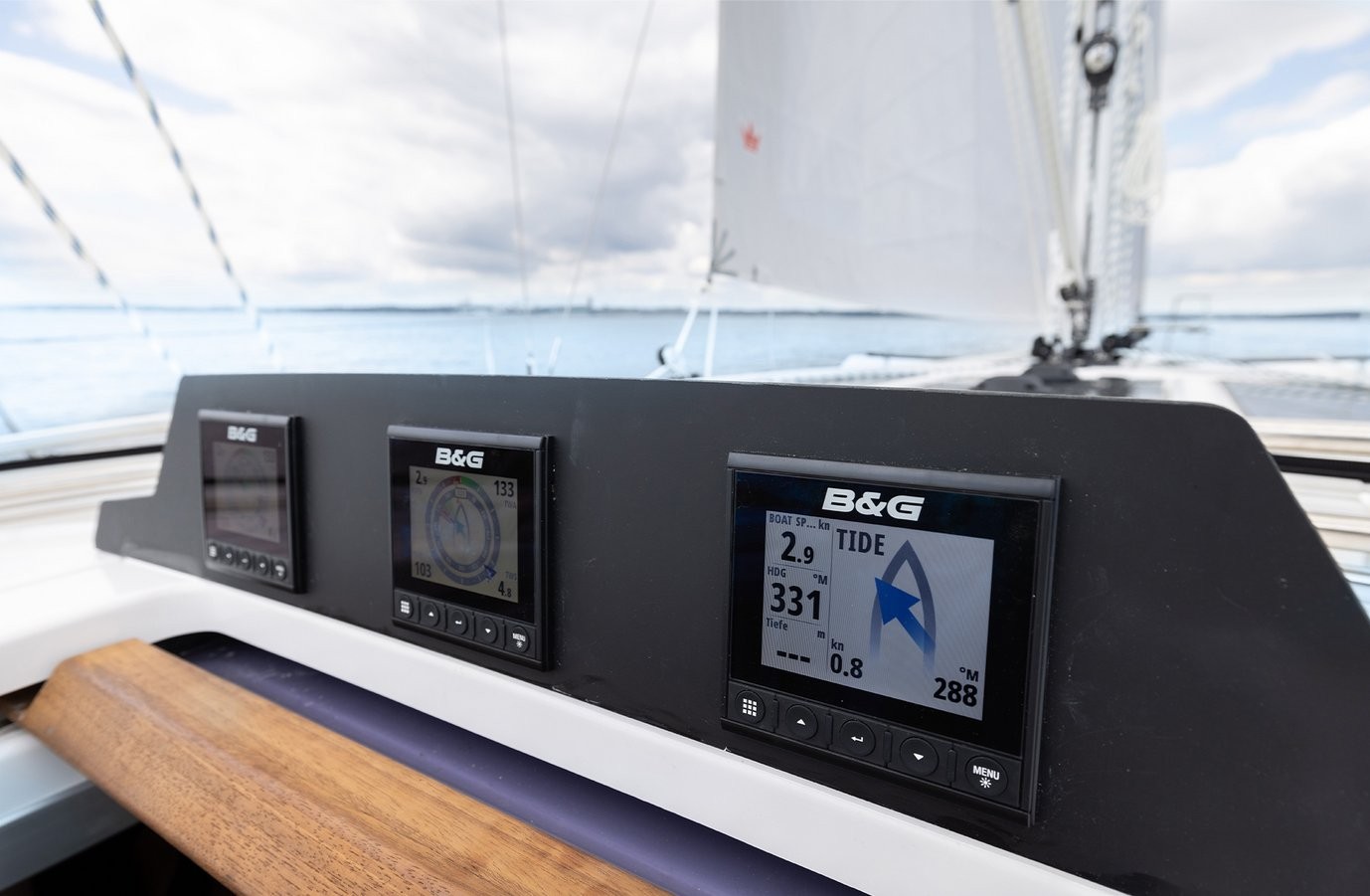 Bavaria C46, Art N | Yacht Charter Croatia