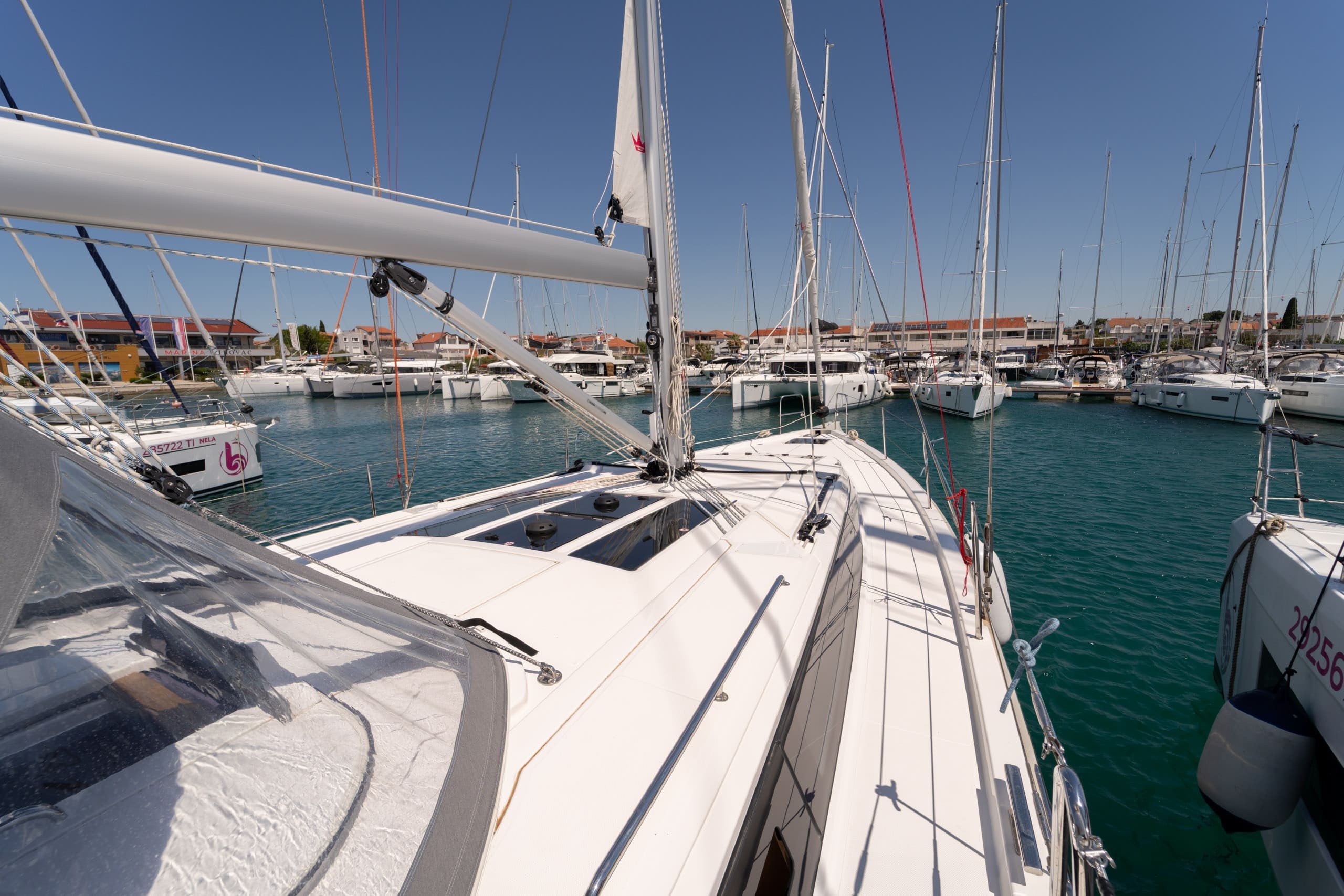 Bavaria C46, Art N | Noleggio di Yacht Croazia