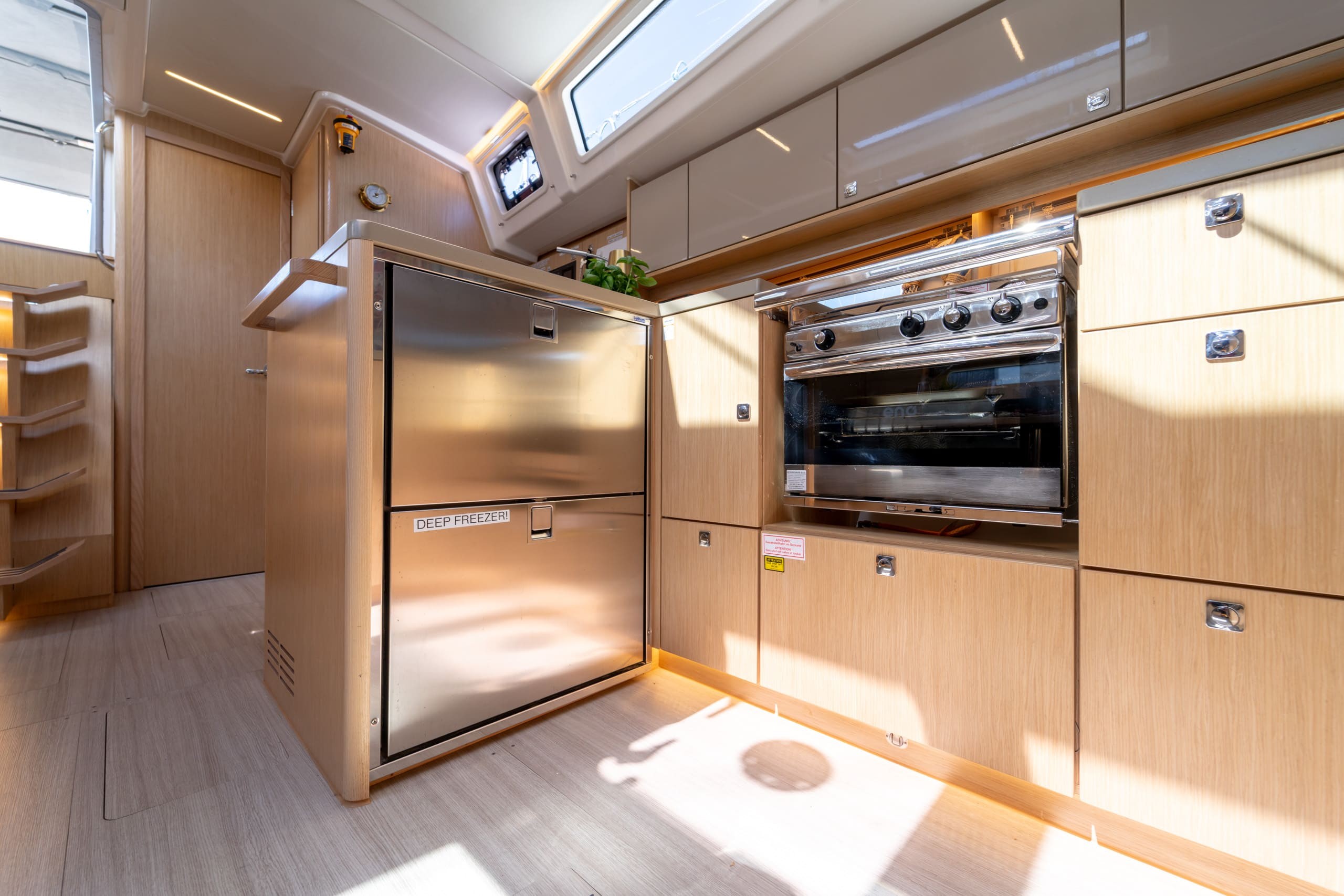 Bavaria C46, Art N | Noleggio di Yacht Croazia