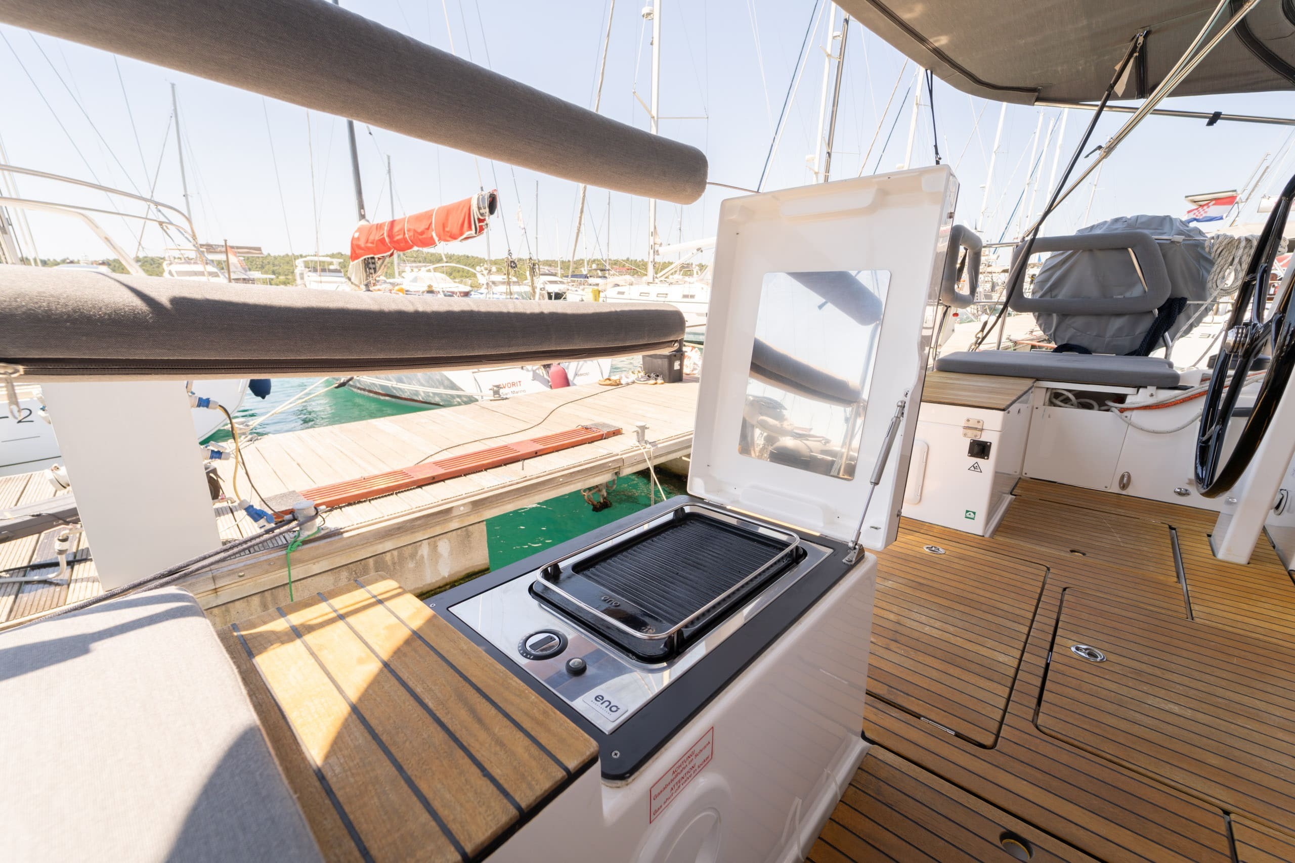 Bavaria C46, Art N | Noleggio di Yacht Croazia