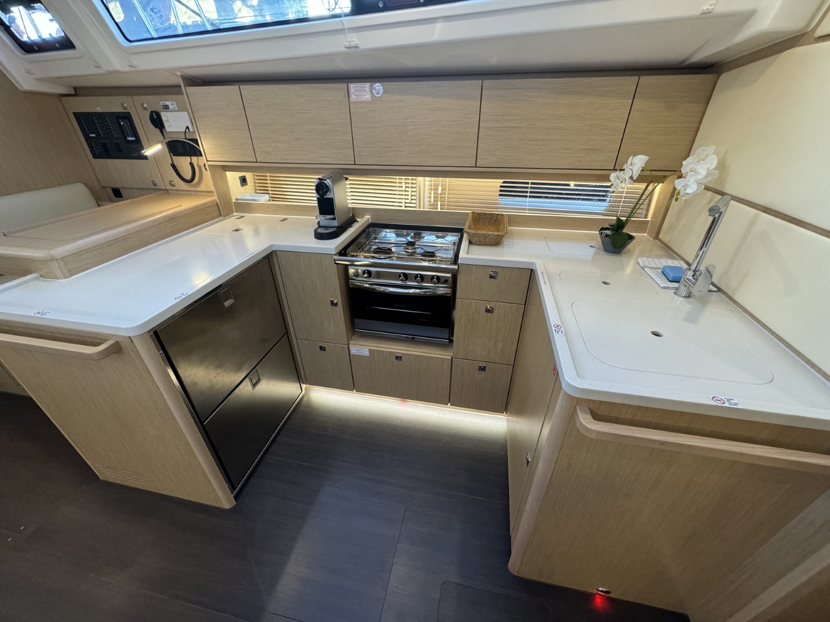 Bavaria C46, Sabina | Yacht Charter Croatia