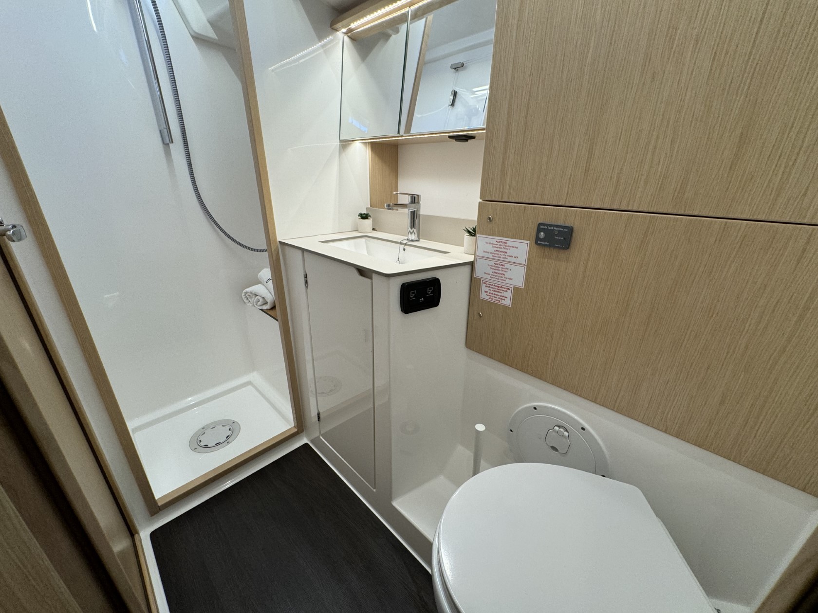 Bavaria C46, Sabina | Yacht Charter Croatia