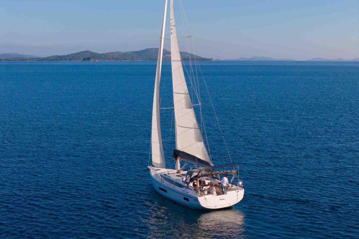 Bavaria C46, Sofia | Yacht Charter Croatia