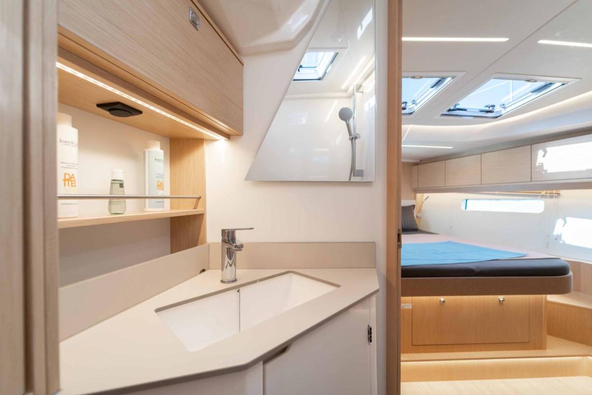 Bavaria C46, Sofia | Yacht Charter Croatia