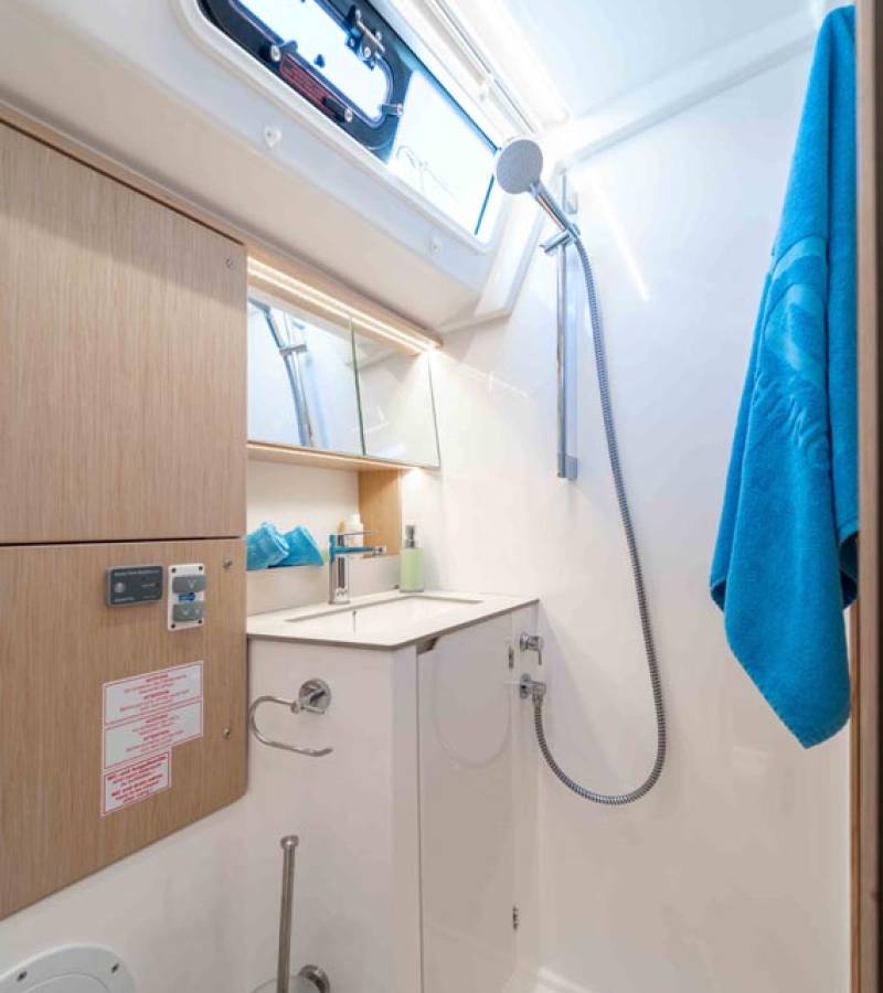 Bavaria C46, Sofia | Yacht Charter Croatia