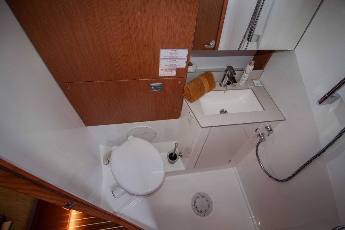 Bavaria C46, Sestrica Vela | Noleggio di Yacht Croazia