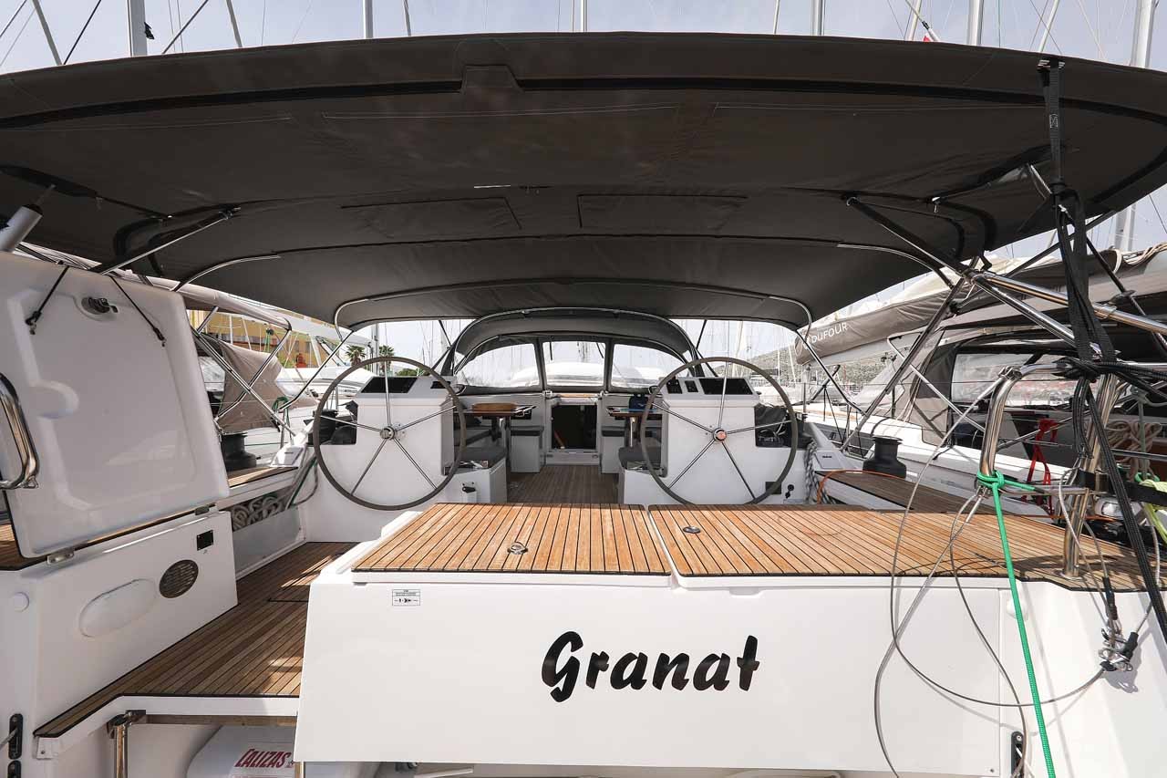 Bavaria C50 Holiday, Granat | Yacht Charter Croatia