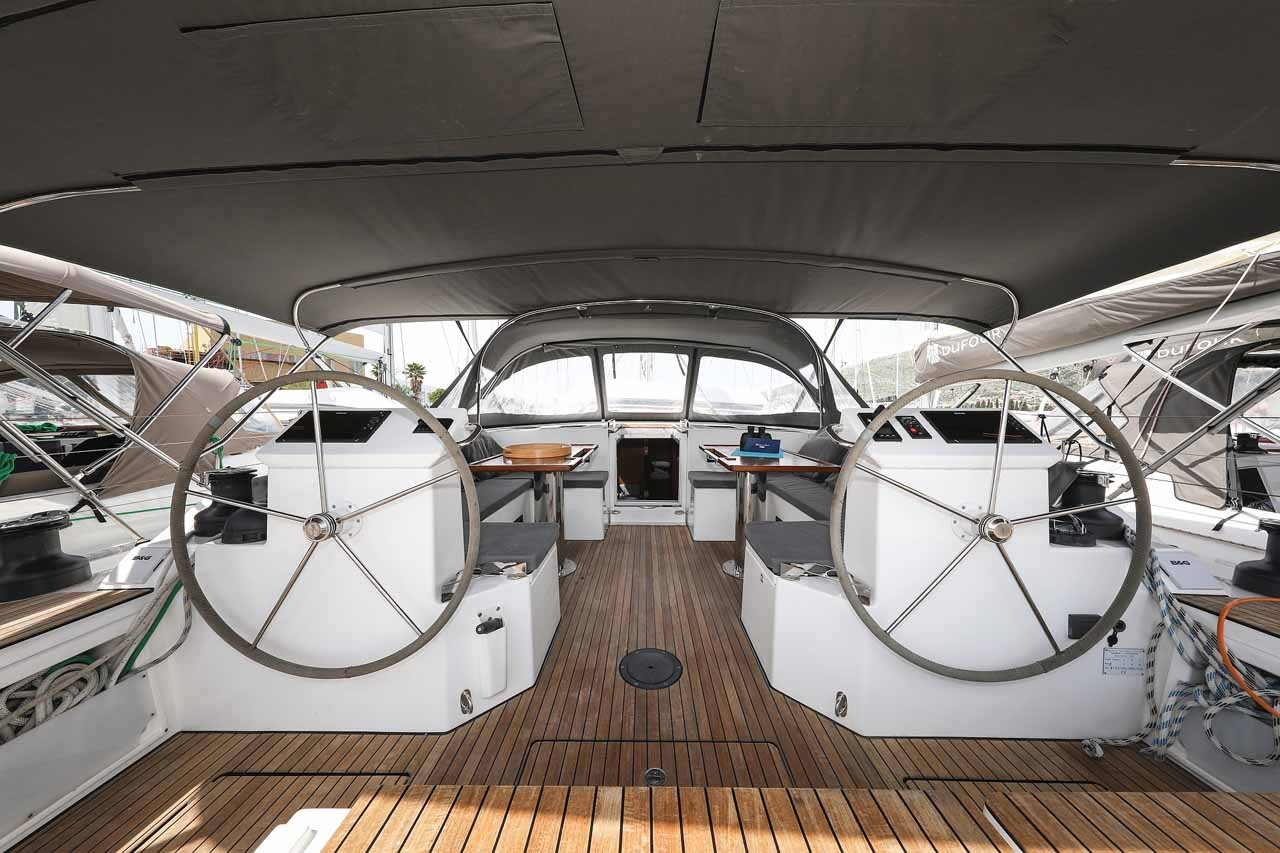 Bavaria C50 Holiday, Granat | Yacht Charter Croatia