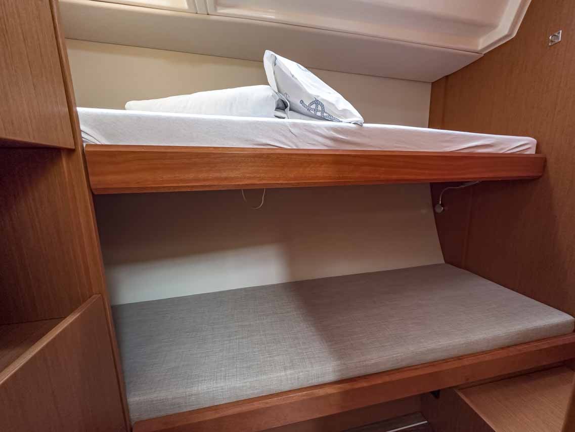 Bavaria C50 Holiday, Topas | Yacht Charter Croatia