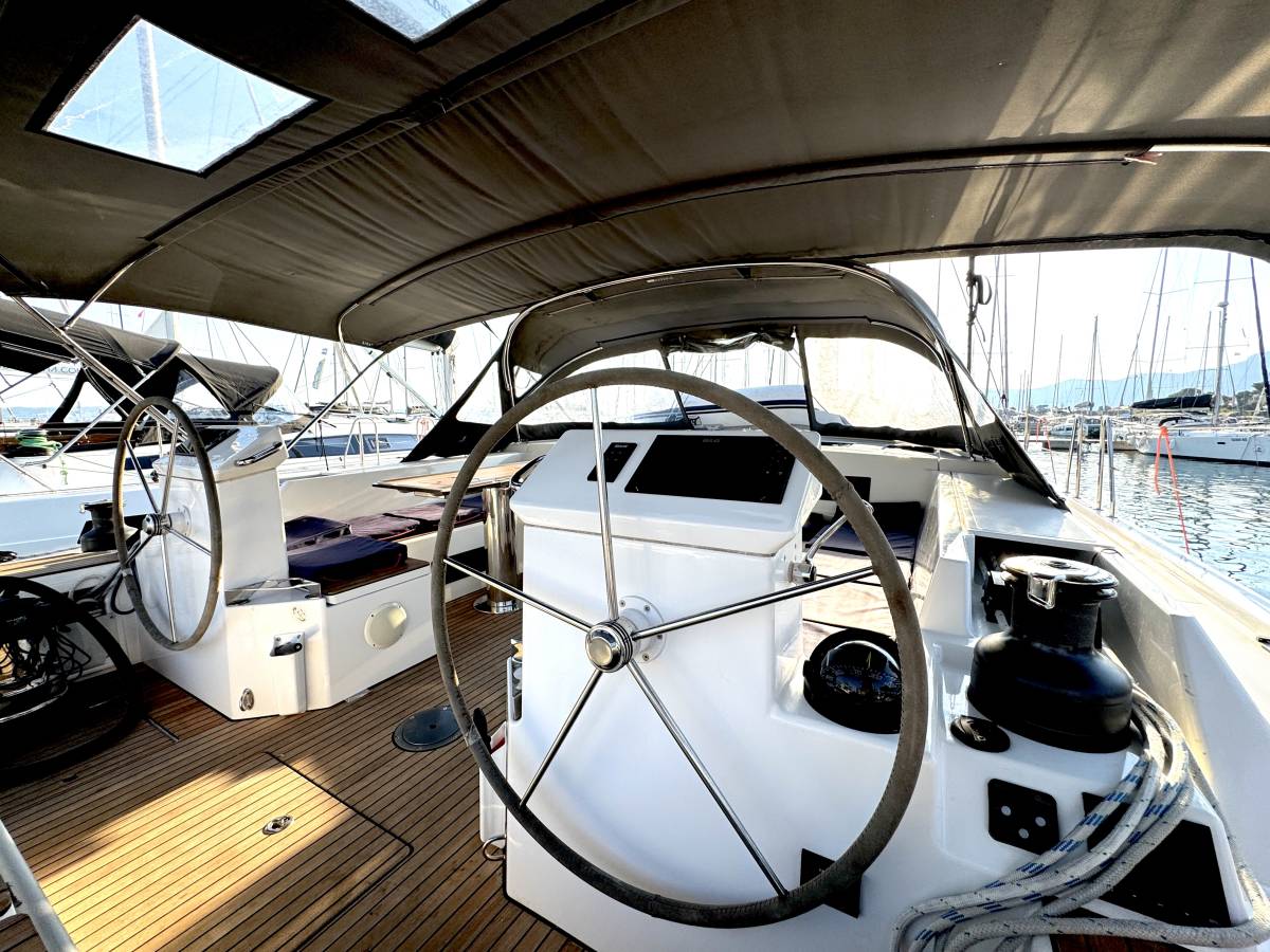 Bavaria C50 Holiday, Hangover | Yacht Charter Croatia