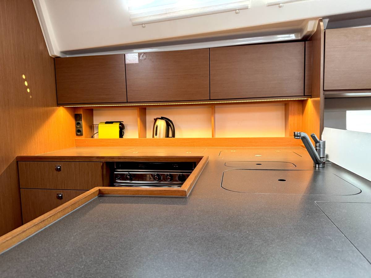 Bavaria C50 Holiday, Hangover | Yacht Charter Croatia
